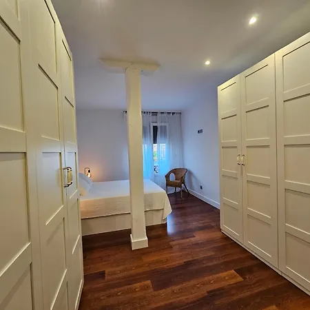 Quarto em Acomodações Particulares Habitacion En Atico Con Terraza En